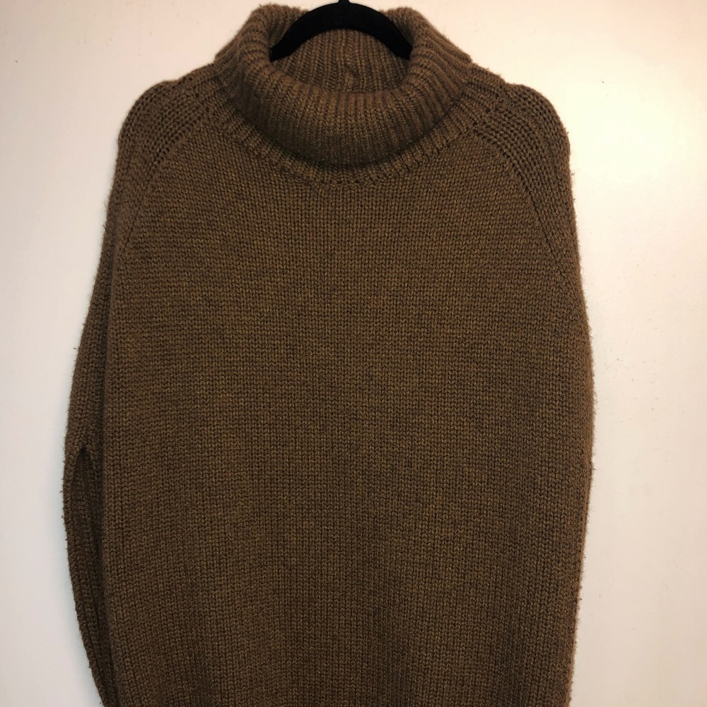 Brown Gucci Poncho Turtleneck Sweater 100% Camel